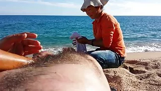 Trina Michaels video sex gratuit massage et Luscious Lopez dans des filets de pêche au néon se caressent