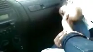 Lusty poussin aux cheveux noirs se fait attaquer son minou dans vidéo porn gratuit un style latéral