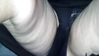 Cowgirl ébène avec des seins flasques laids se video xxx ado fait enculer par derrière rugueux
