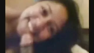 Un mec assoiffé vidéo pornographique black baise deux pots de sexe aux cheveux noirs vigoureux