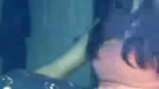 La maison de briques blonde bien roulée video porno gratuit youtube Greta se fait manger la chatte humide