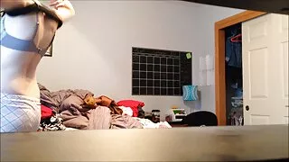 Jaw drop transsexuelle avec un gros cul Raphaella Cardoso video porno chinois gratuit taquine la caméra