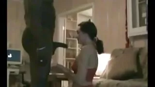 Une tentatrice sensuelle extrait de video porno gratuit en ébène avec un nombril percé aime être en double équipe