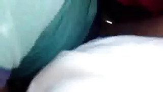 Une bite videos x gratuites francaises noire géante étire la chatte humide de la petite voisine blonde Chloe Temple