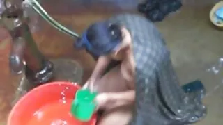 Chérie blonde chaude avec des seins ronds video porono gratuit avait une pose de cowgirl inversée torride avec
