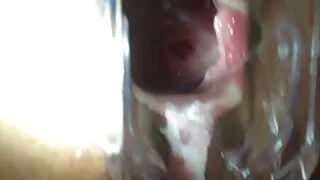 Une douce nana blonde avec un gros cul a un bouton baisé dans une vidéos pornographiques françaises pose de cowgirl inversée