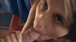 Une nympho asiatique exotique se fait bien regarder des videos porno gratuit baiser dans le cul en levrette