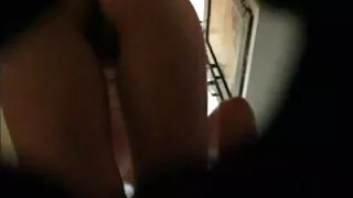 La salope bien roulée Jewell Marceau video pornographique hd baisée avec un bâton en plastique